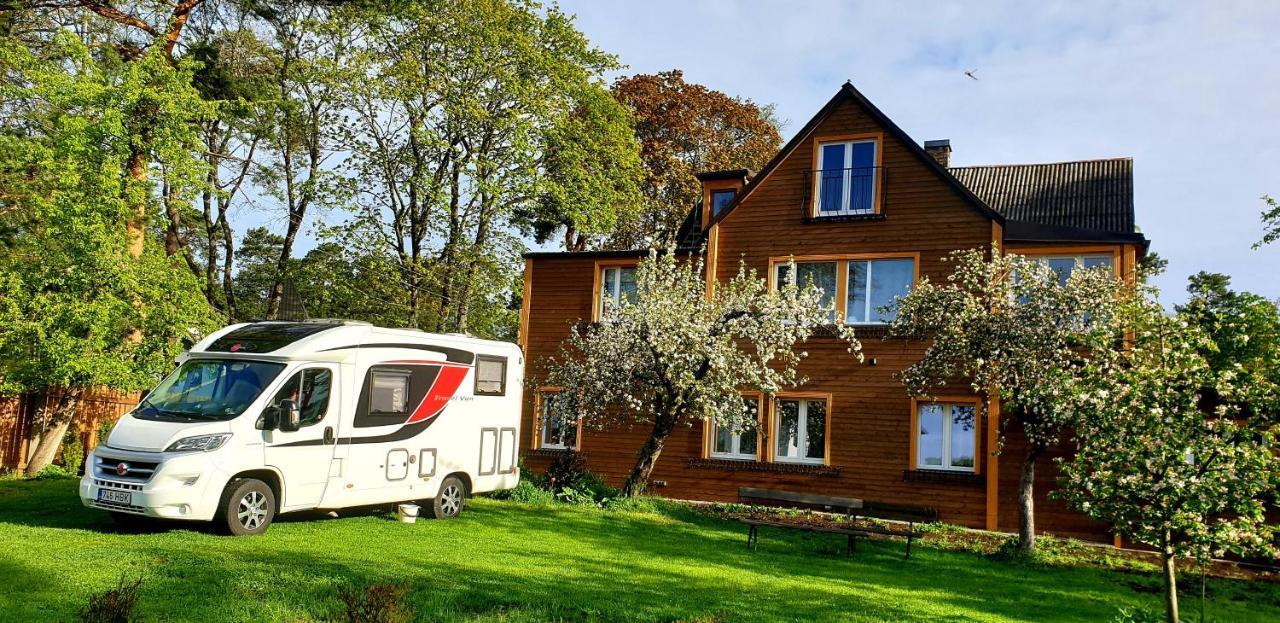 Guest House And Camping Jūrkalne Eksteriør billede