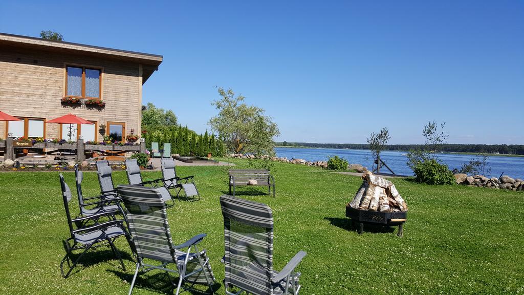 Guest House And Camping Jūrkalne Eksteriør billede