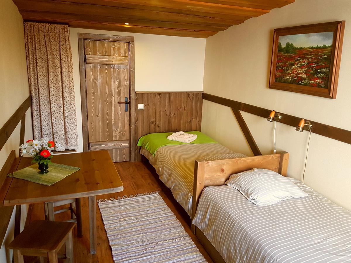 Guest House And Camping Jūrkalne Eksteriør billede